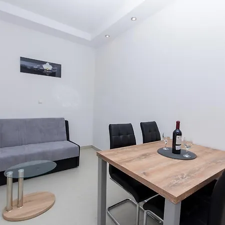 Bisera * トロギール