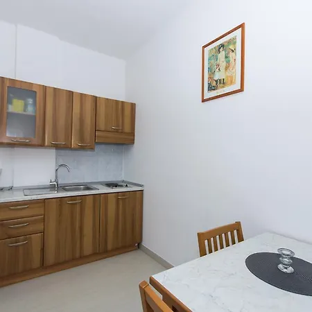 Bisera Διαμέρισμα *