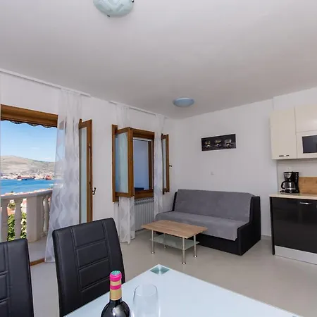 Bisera Trogir