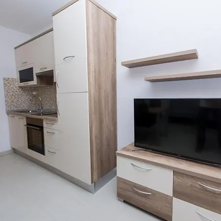 Apartment Bisera *